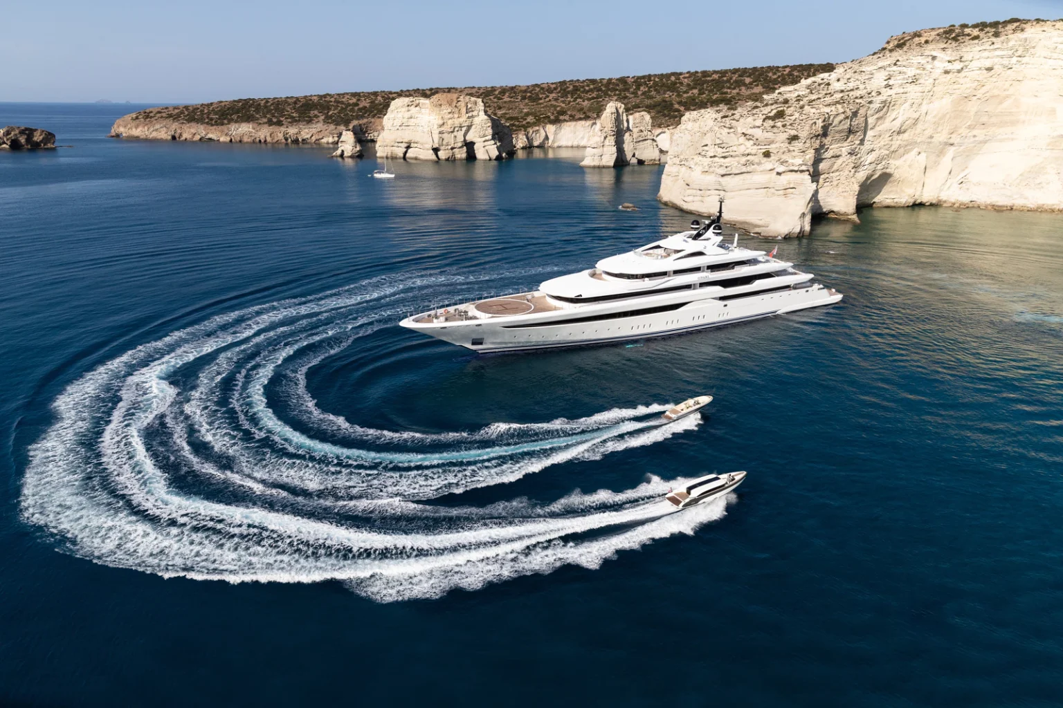 luxury yachts opari jeff brown 13772 hr bf1atxnl